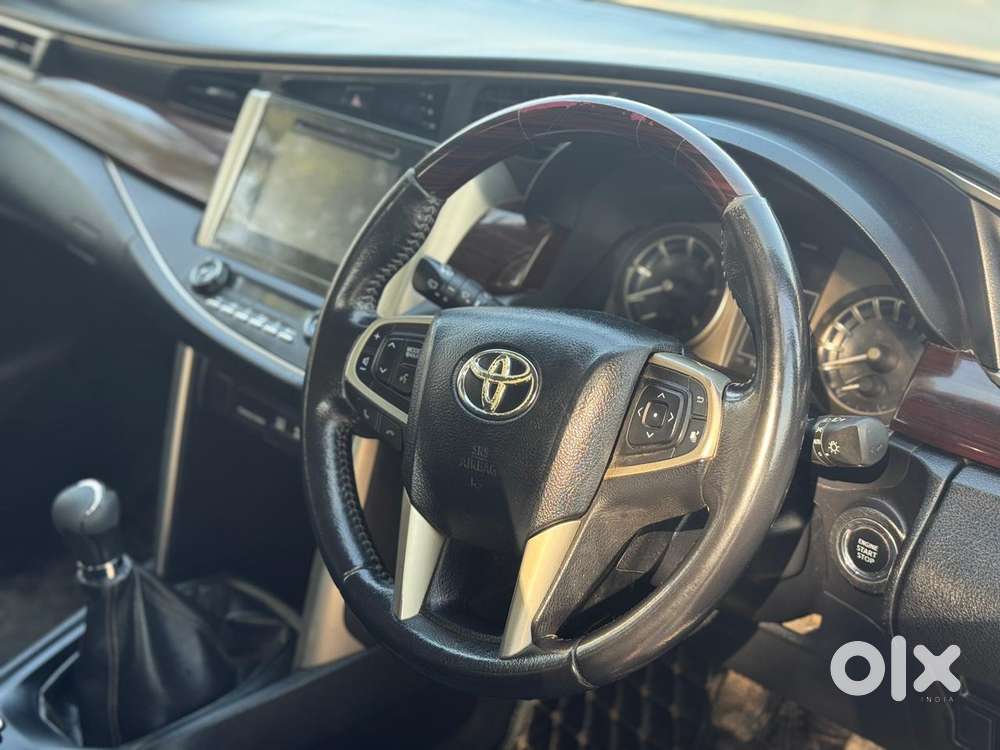 Toyota Innova Crysta 2.4 V, 2017, Diesel