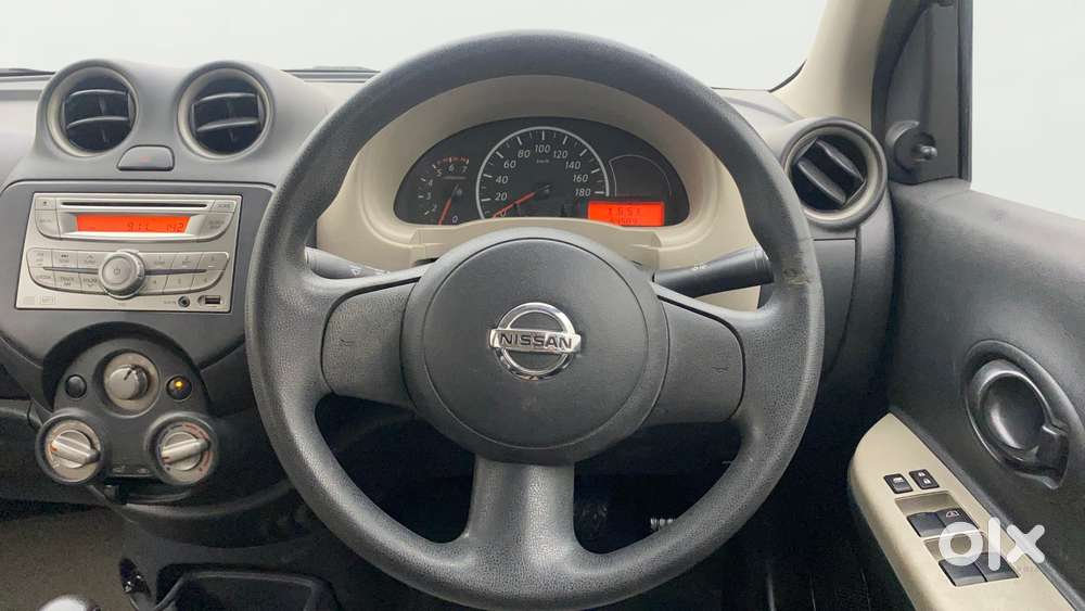 Nissan Micra Active Xv, 2015, Petrol