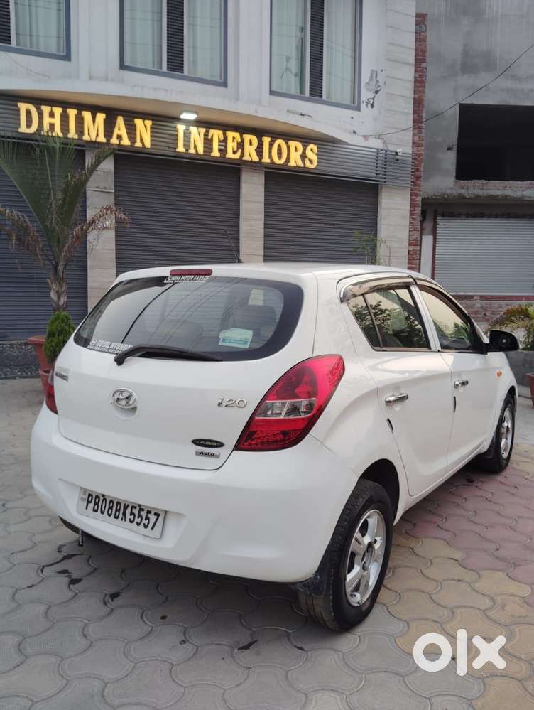 Hyundai I20 2009-2011 Asta, 2009, Petrol