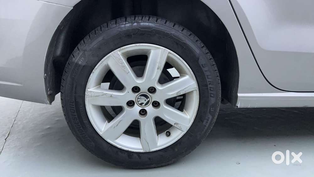 Skoda Rapid 1.6 Ambition Plus Mpi, 2014, Petrol