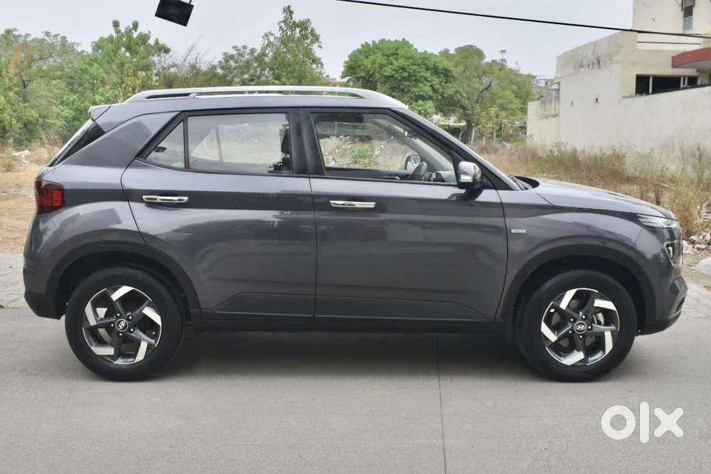 Hyundai Venue 1.0 Sx Turbo Imt Dual Tone Sport, 2019, Petrol