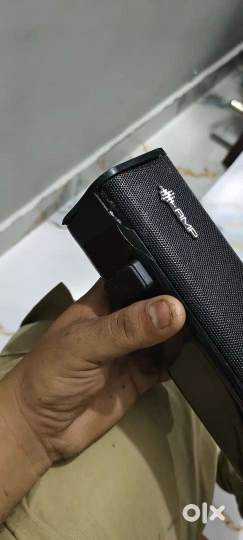 Digital sound speake,,, good sound and bass,only minor brocken