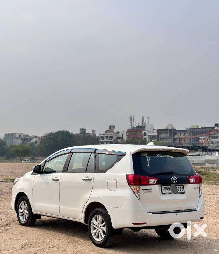 Toyota Innova Crysta 2.4 G Mt 7 Str, 2025, Diesel