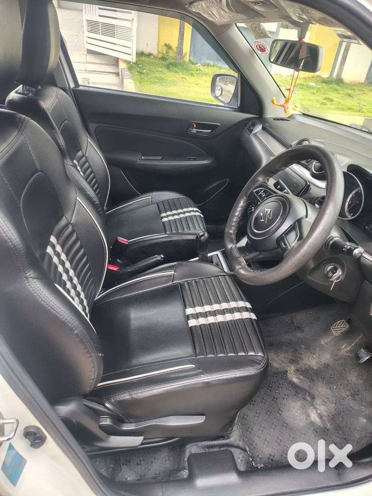 Maruti Suzuki Swift Vxi + Manual, 2022, Petrol