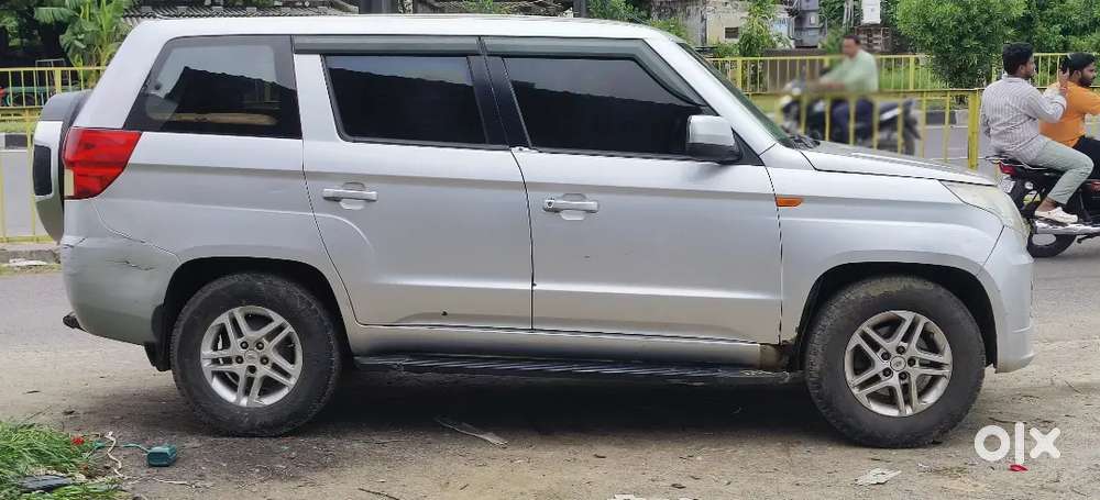 Mahindra Tuv 300 Plus 2018