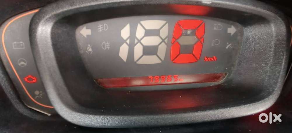 Renault Kwid 1.0 Rxt (o), 2018, Petrol