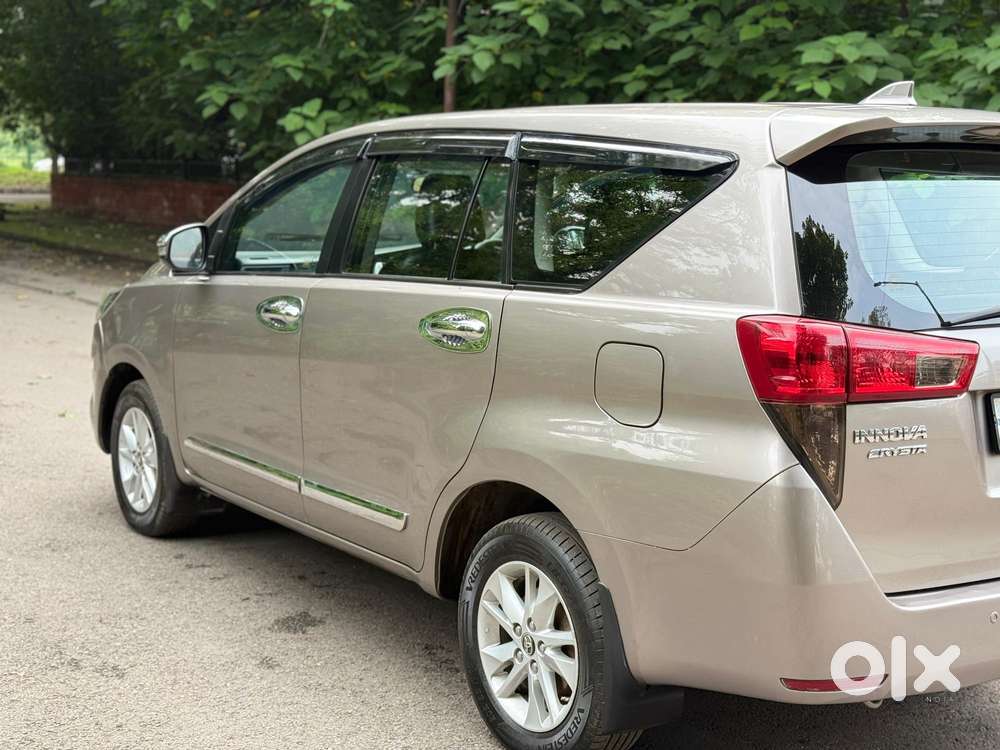 Toyota Innova Crysta 2.4 G Mt, 2018, Diesel