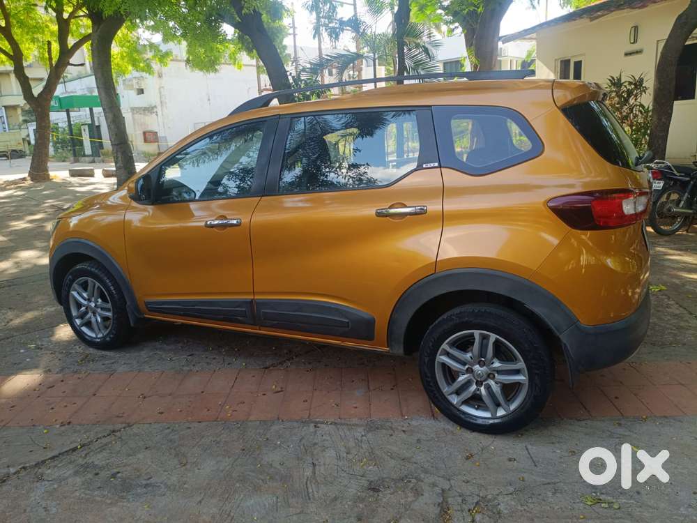 Renault Triber Rxz, 2021, Petrol
