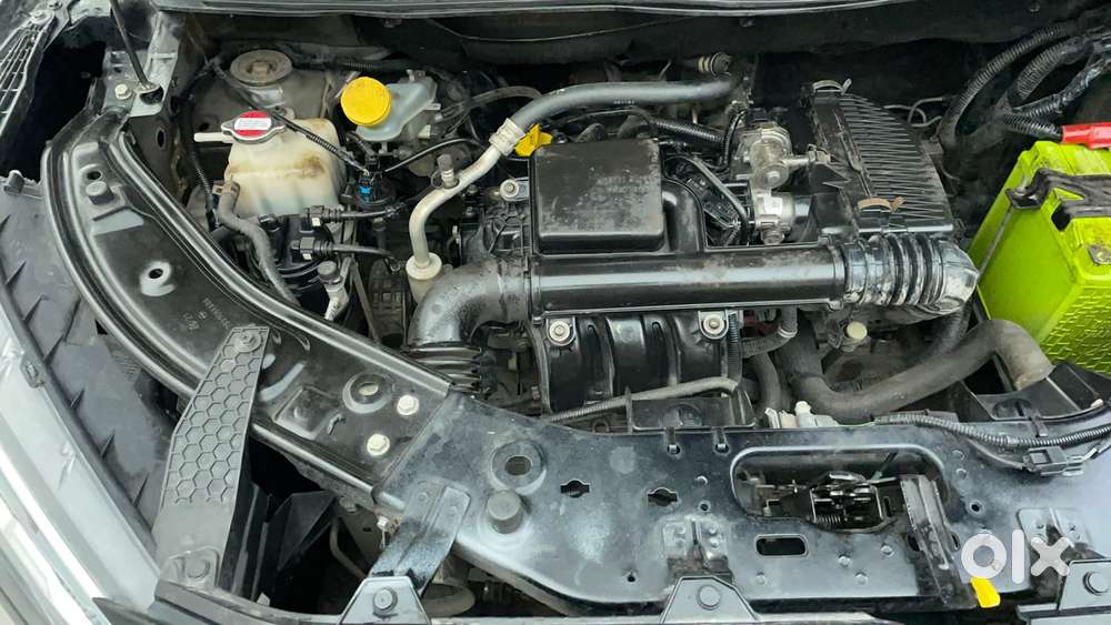 Nissan Magnite 1.0 Xv Premium, 2021, Petrol