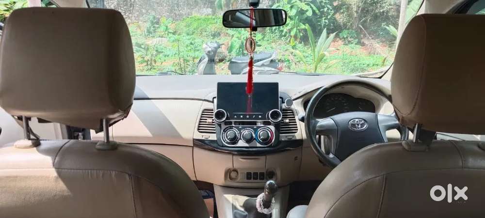 Toyota Innova 126000 Km Driven