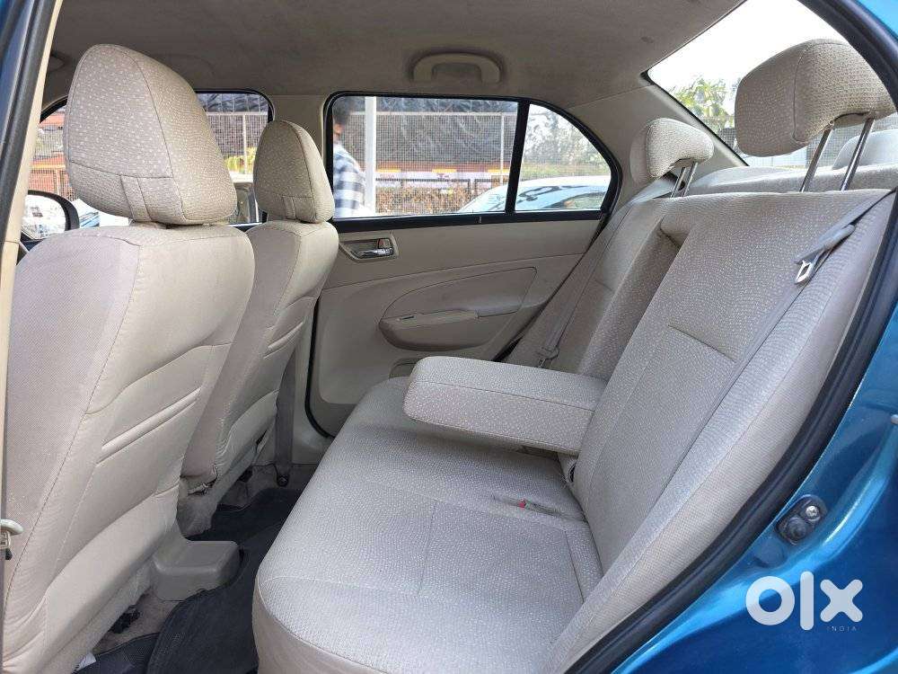 Maruti Suzuki Swift Dzire 1.2 Vxi Bsiv, 2013, Petrol