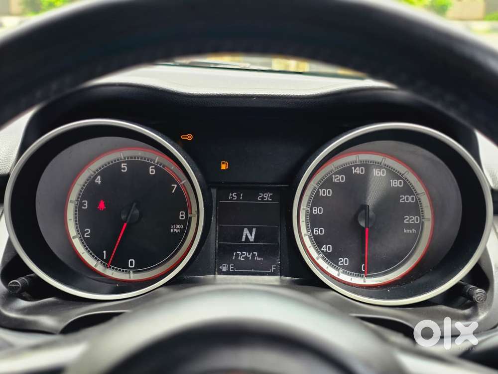 Maruti Suzuki Swift Amt Zxi, 2021, Petrol