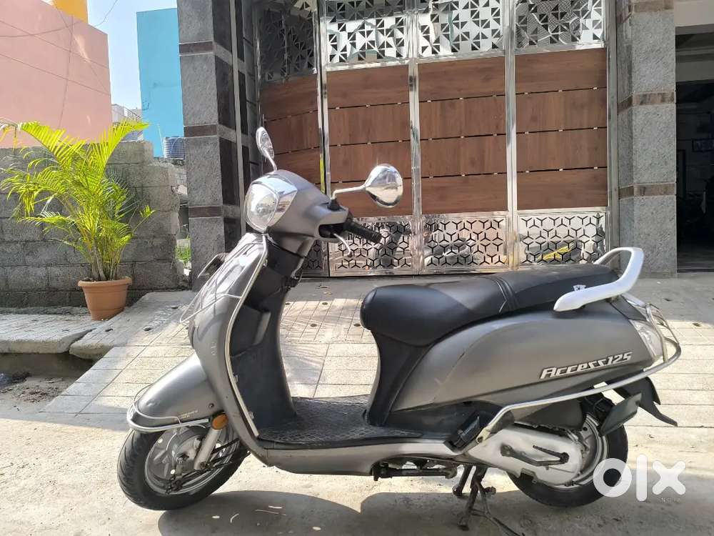 Suzuki access 125 cc new tyre new battery excellent condition