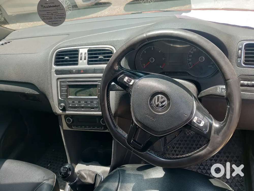 Volkswagen Crosspolo 2015 Diesel 100000 Km Driven Well Maintained,