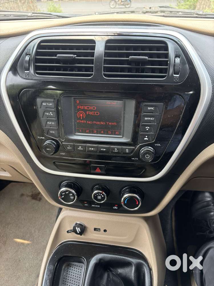 Mahindra Tuv 300 Mhawk100 T8, 2015, Diesel