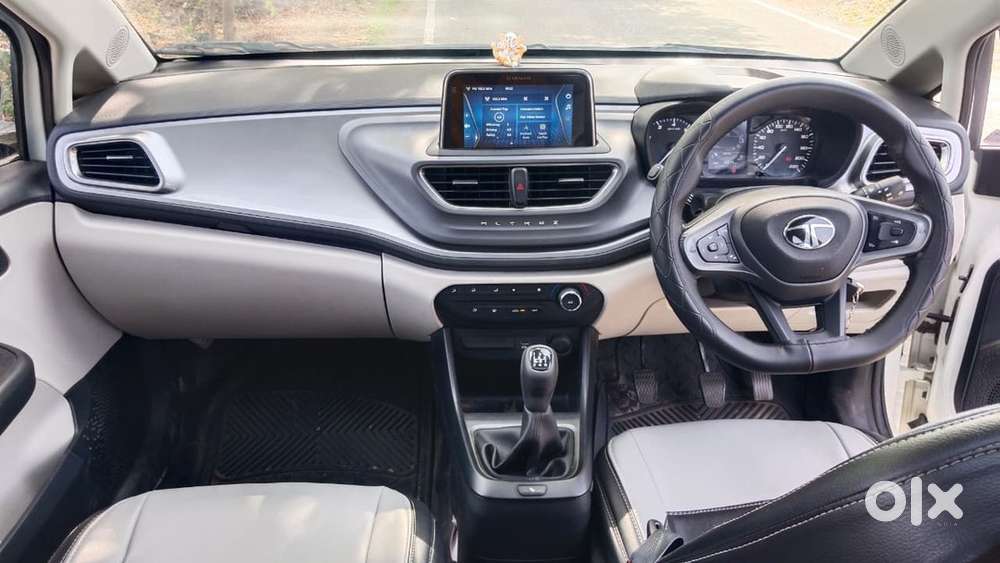 Tata Altroz Petrol 2024 Model Manual