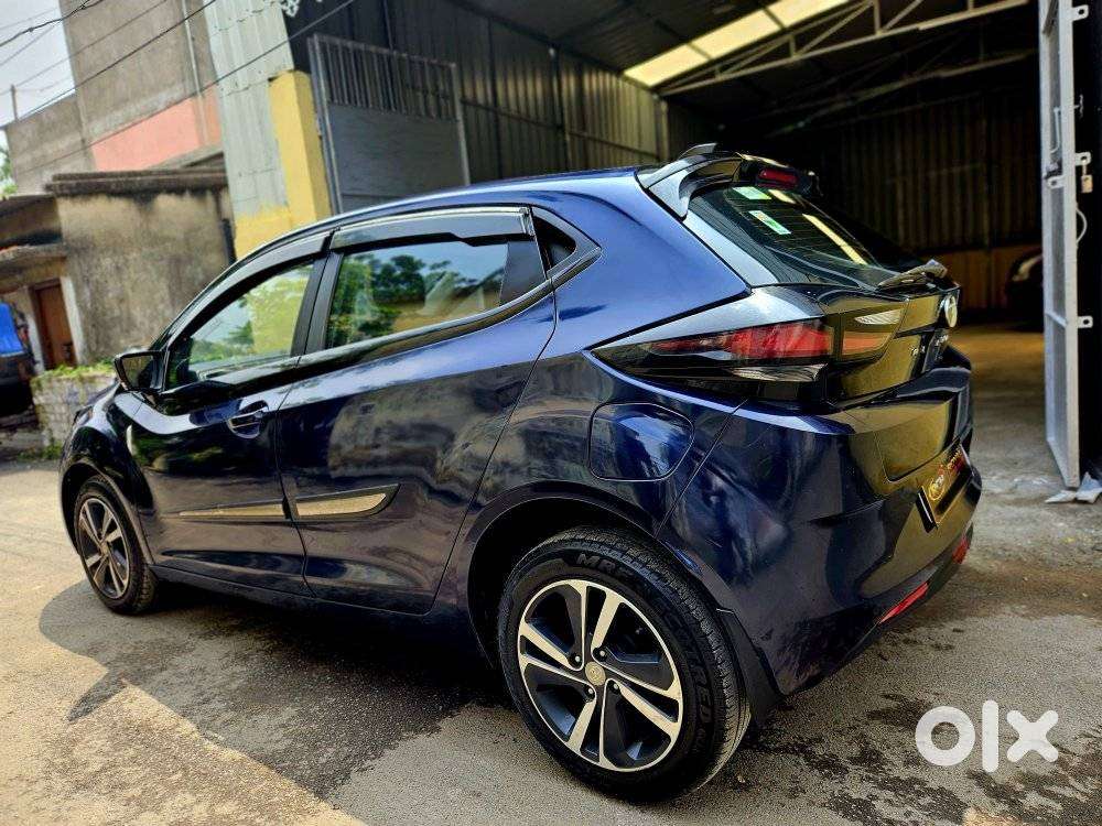 Tata Altroz Xz Plus (s) Dark Edition, 2023, Petrol