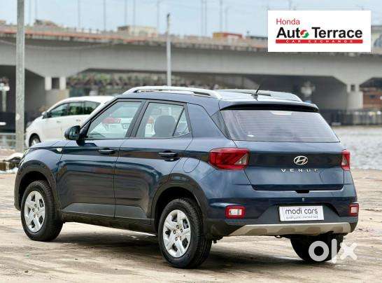 Hyundai Venue 1.2 S Plus, 2020, Petrol
