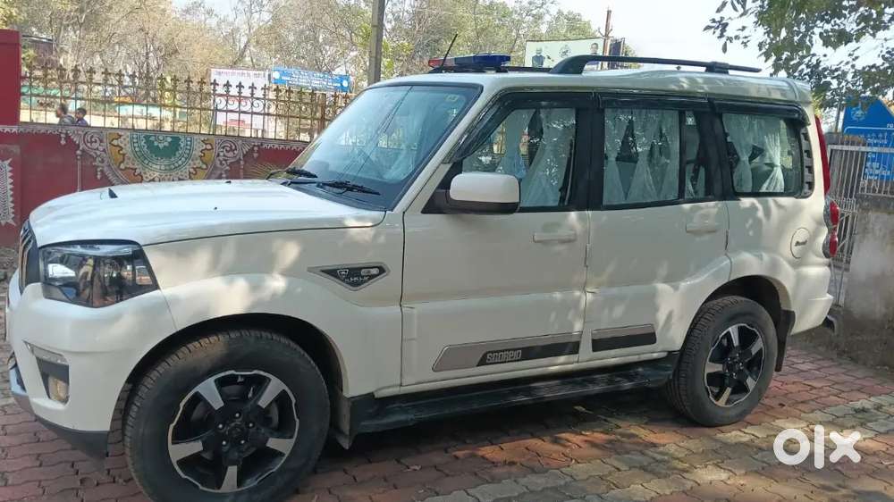 Mahindra Scorpio Classic 2023 Diesel 65000 Km Driven