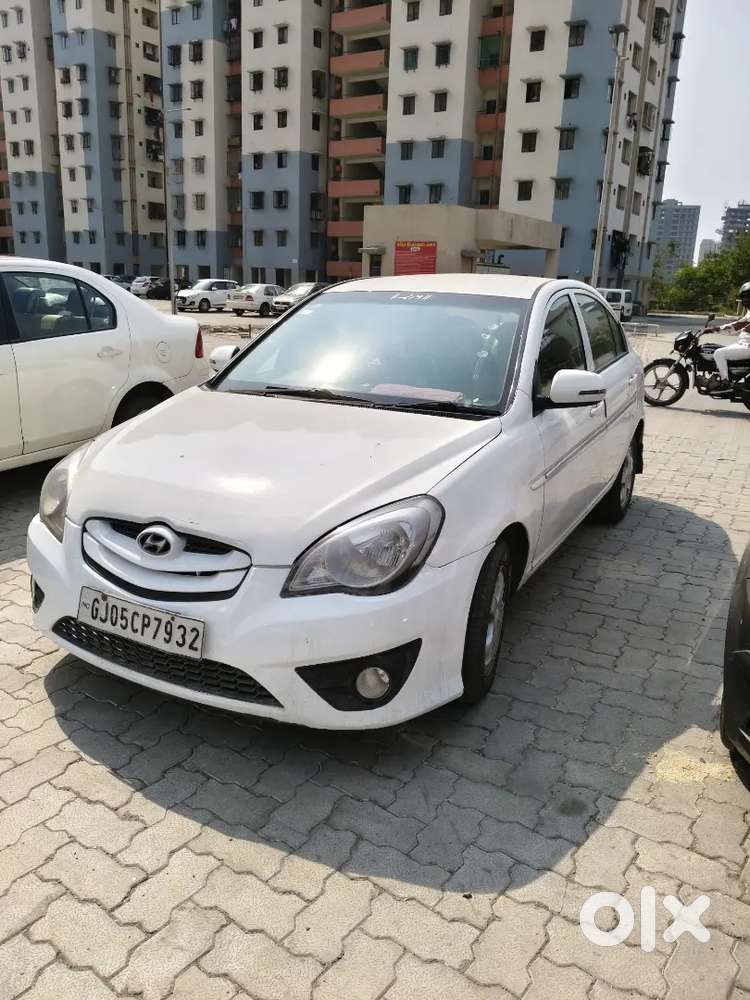 Hyundai Verna 2010
