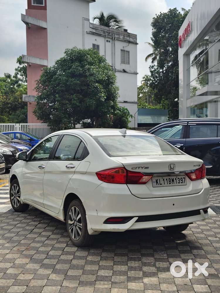Honda City 1.5 V 4th Gen I-vtec Mt, 2018, Petrol
