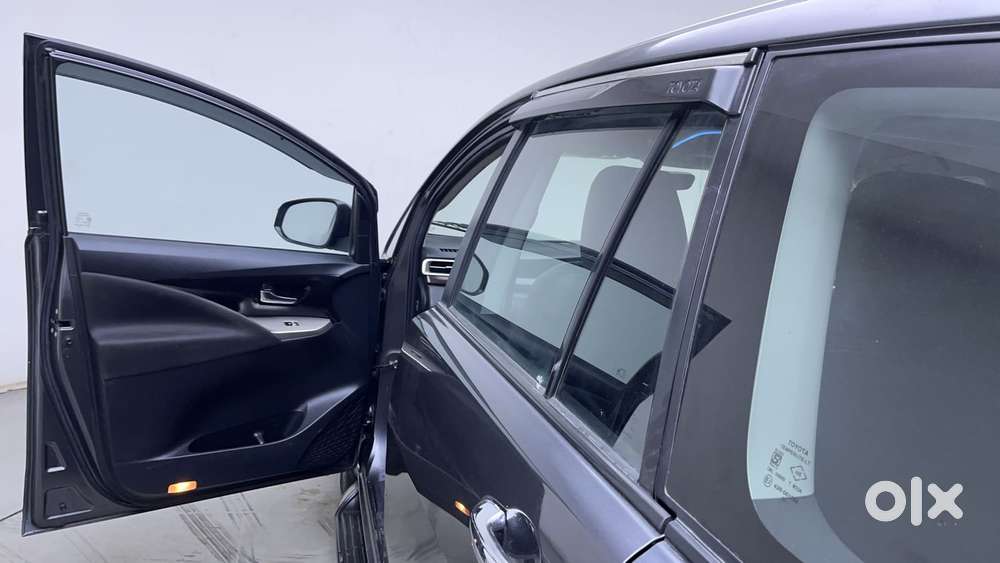 Toyota Innova Crysta [2020-ongoing] 2.7 Vx 7 Str, 2022, Petrol