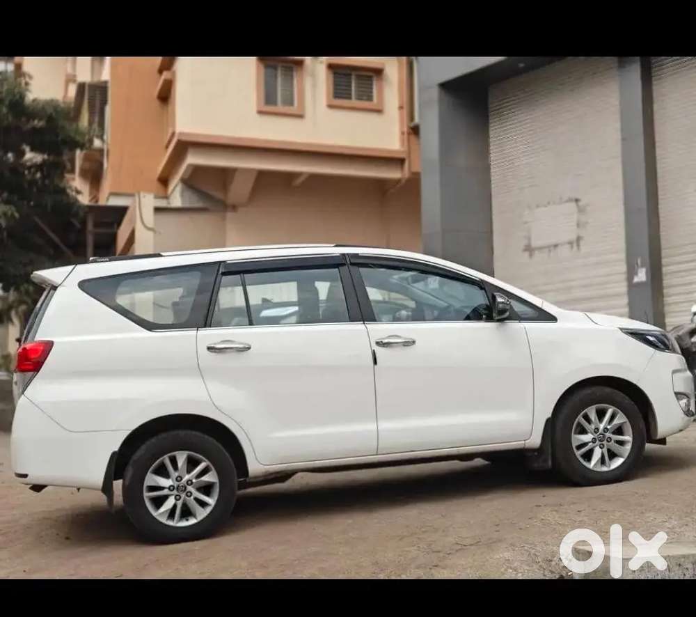 Toyota Innova Crysta 2018