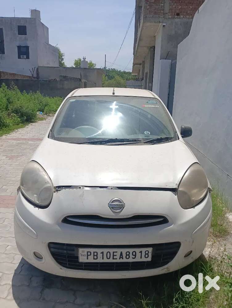 White Colour Top Model 2013