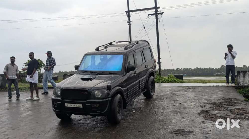 Mahindra Scorpio Classic 2009 Diesel 200000 Km Driven