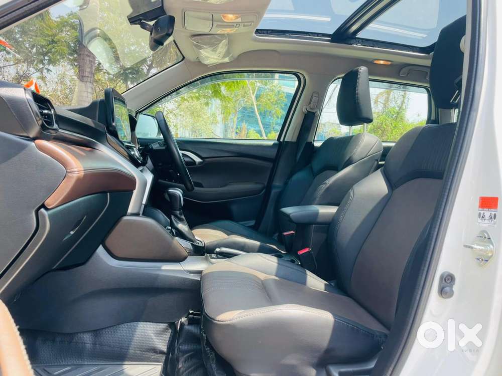 Toyota Urban Cruiser Hyryder 1.5 V Hybrid, 2025, Petrol