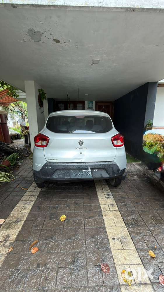Renault Petrol Car 2016