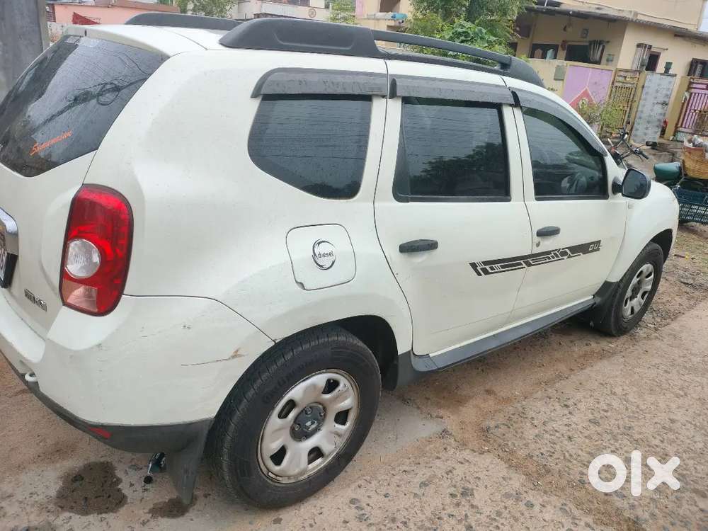 Showroom Track Renault Duster 2013 Diesel 208000 Km Driven
