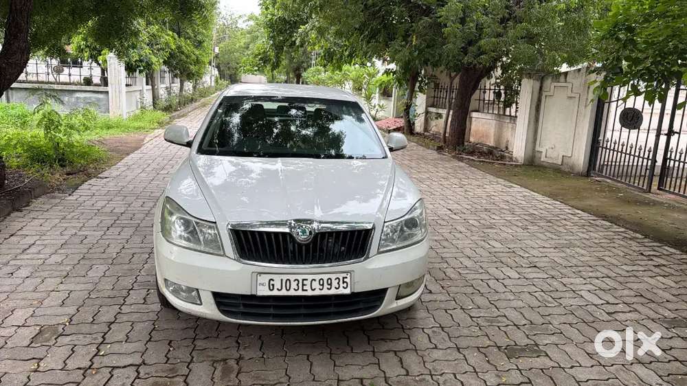 Skoda Laura Elegance 2011 110000 Km