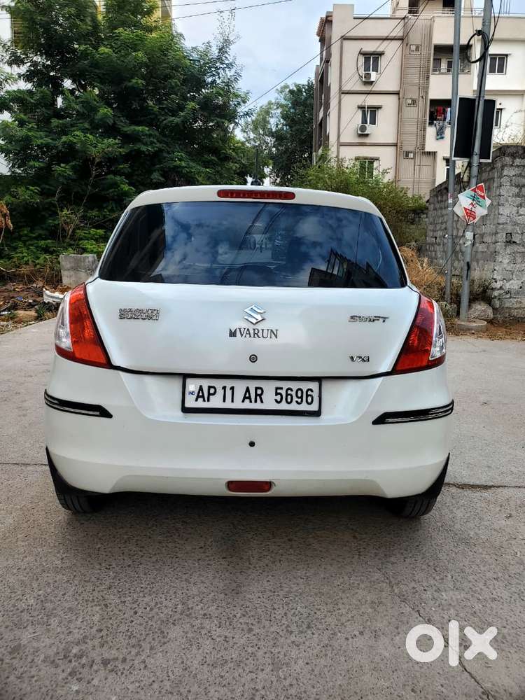 Maruti Suzuki Swift 2011-2014 Vxi, 2013, Petrol