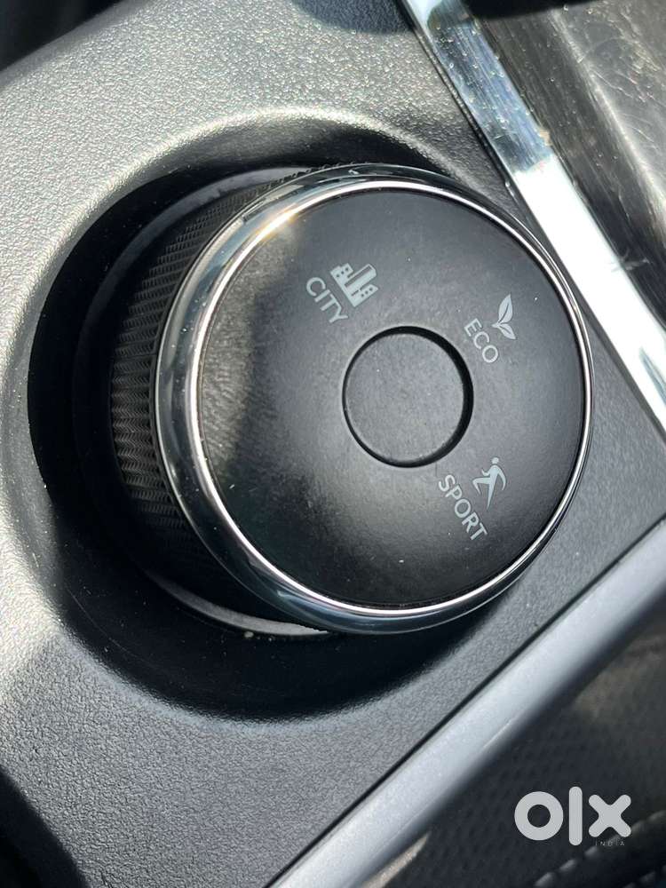 Tata Nexon 1.2 Revotron Xma Amt, 2023, Petrol