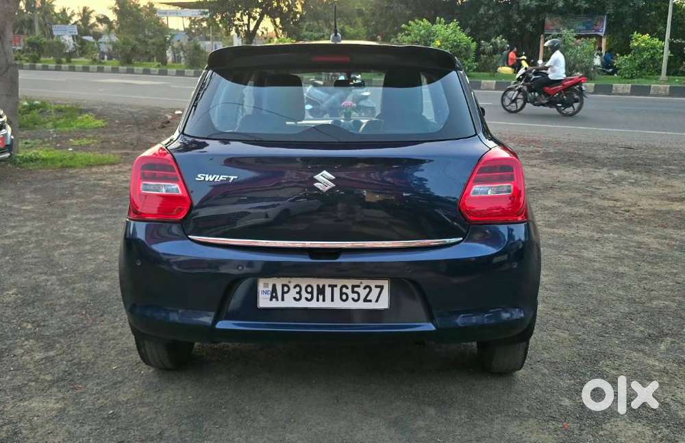 Maruti Suzuki Swift Vxi Optional, 2022, Petrol