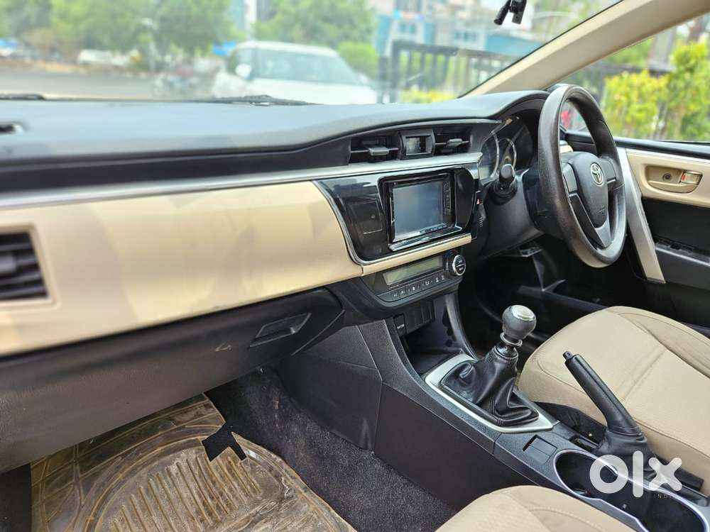 Toyota Corolla Altis 2013-2017 D-4d G, 2016, Diesel