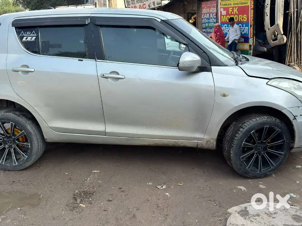 2017 Maruti Swift Lxi