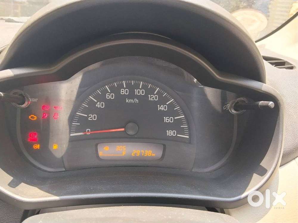 Maruti Suzuki Celerio Vxi(o), 2017