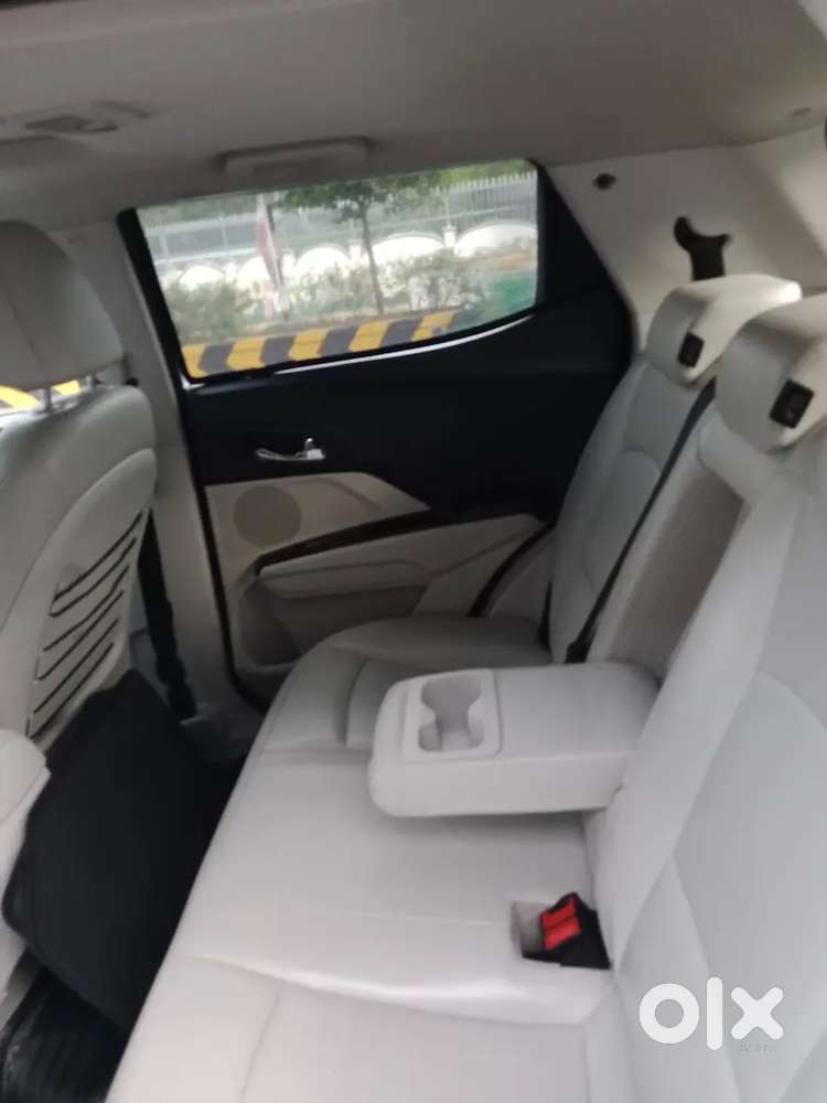 Mahindra Xuv300,no Repairs,kindly Read The Description Below