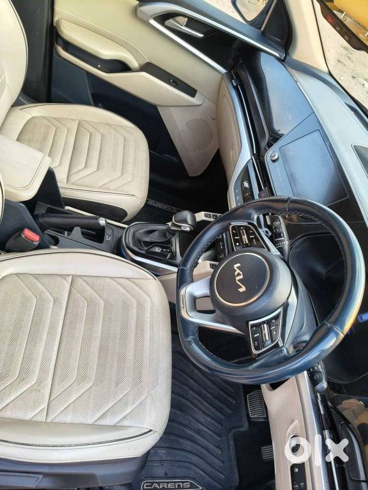 Kia Carens 1.4 Luxury Plus 6 Str, 2022, Petrol