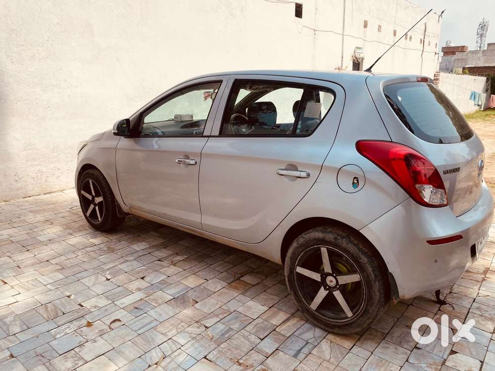 Hyundai I20 Petrol Manual 2012