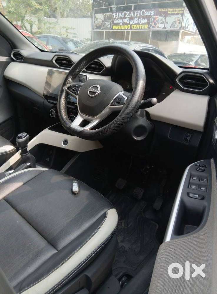 Nissan Magnite 1.0 Xv Executive, 2022, Petrol