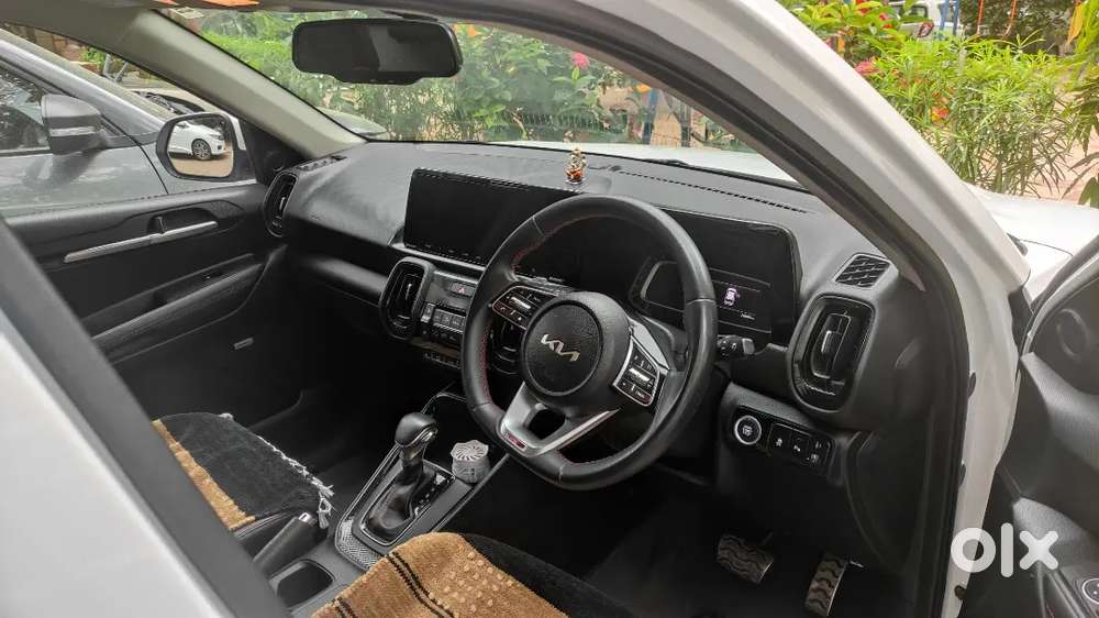Kia Sonet Dct Fully Automatic Petrol White Color Fixed Price