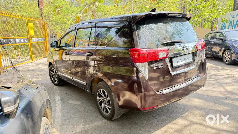 Toyota Innova Crysta 2021 Diesel Well Maintained
