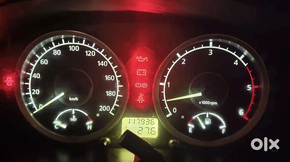 Tata Safari Storme 2013