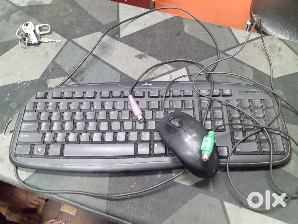 Old computer keyboard and mouse