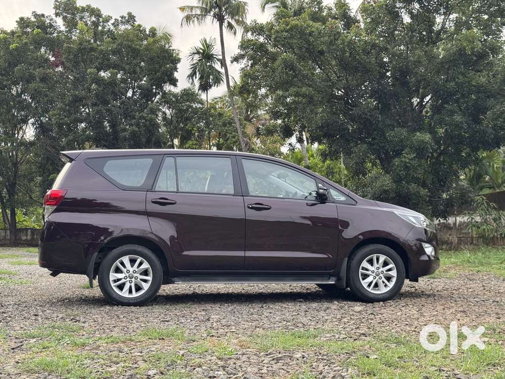 Toyota Innova Crysta 2.8 Gx At 8 Seater, 2018, Diesel