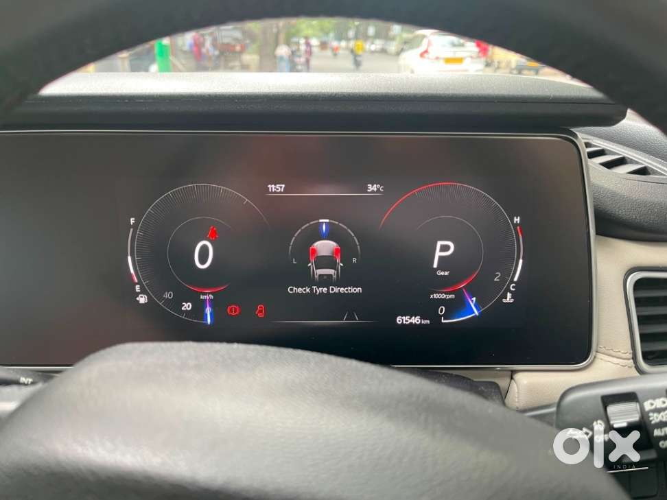 Mahindra Xuv700 2.2 Ax 7 Diesel At Luxury Pack Str, 2022, Diesel