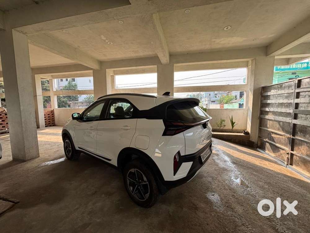 Tata Nexon (13177 Kms) New Condition